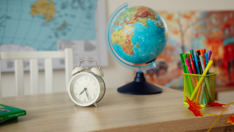 Sérgio Bento De Araújo apresenta como garantir conectividade escolar com requisitos mínimos e soluções acessíveis para todas as instituições.