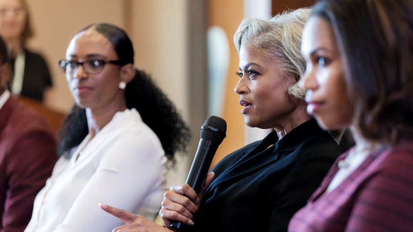 Por que o evento sobre participação política feminina impulsiona mudanças sociais profundas