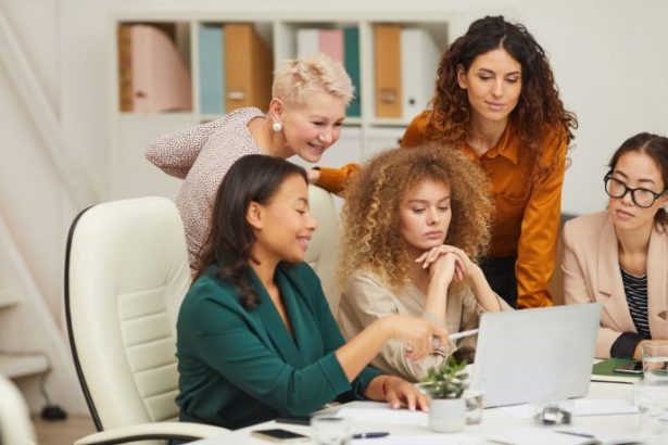 Mulheres na Tecnologia: desafios, conquistas e o futuro da inovação digital