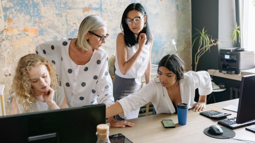 Mulheres no mercado de tecnologia: avanços, desafios e oportunidades para transformar o setor