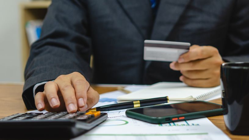 Reforma tributária entra em nova fase e mobiliza empresas: o que gestores precisam fazer para se preparar em 2026